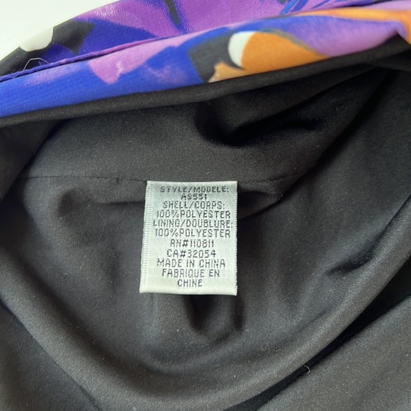 Anthropologie Skirt. Size 8 - Picture 8 of 9